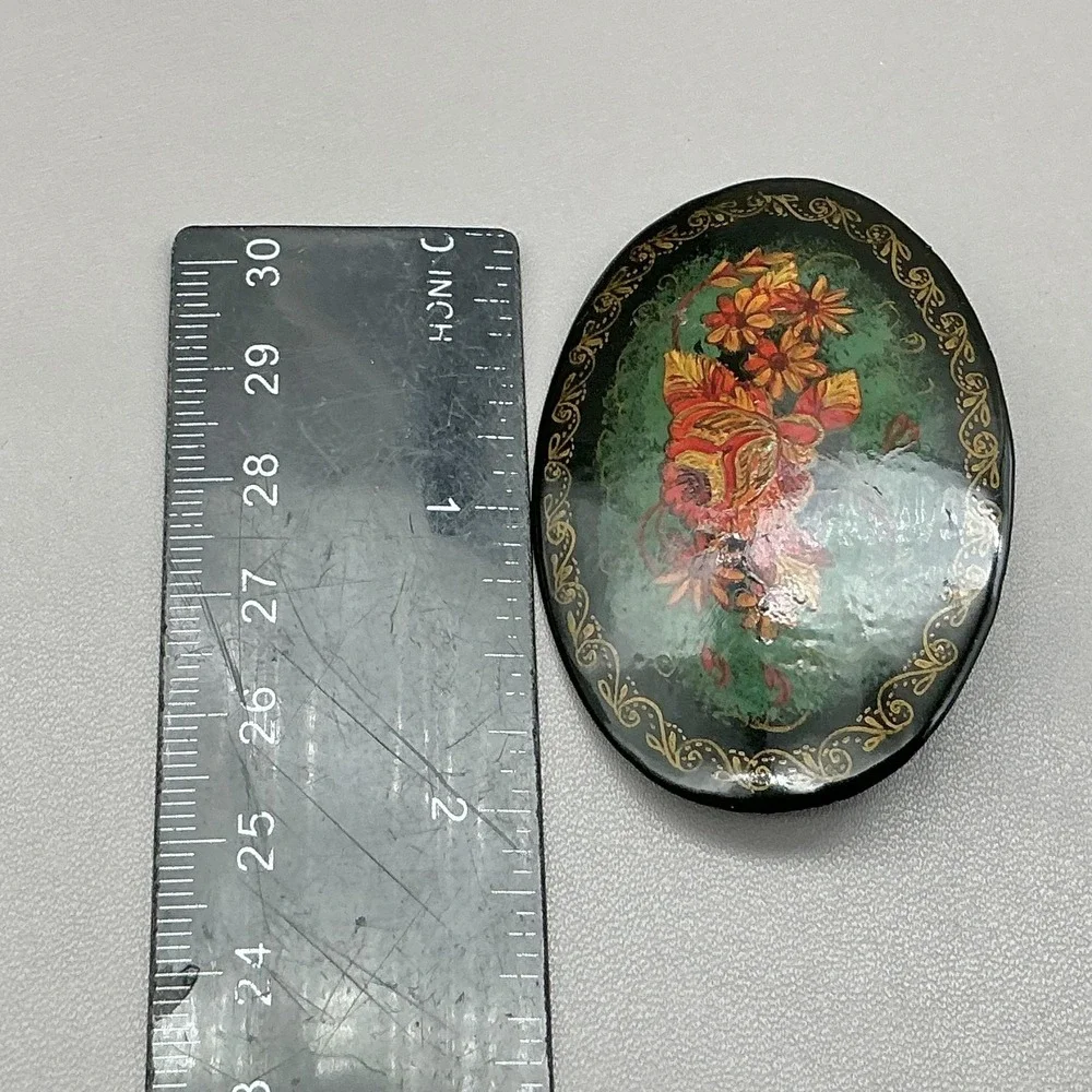 Vintage Russian Brooch Green Floral Pin Hand Painted Lacquer Artist Signed 2